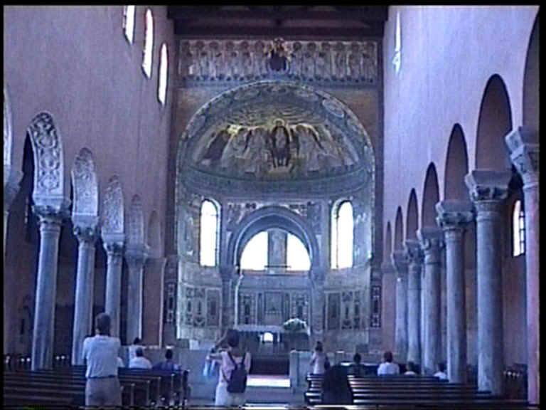 Interno Basilica Eufrasiana