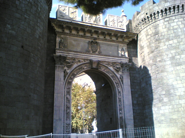 Napoli, Porta Capuana